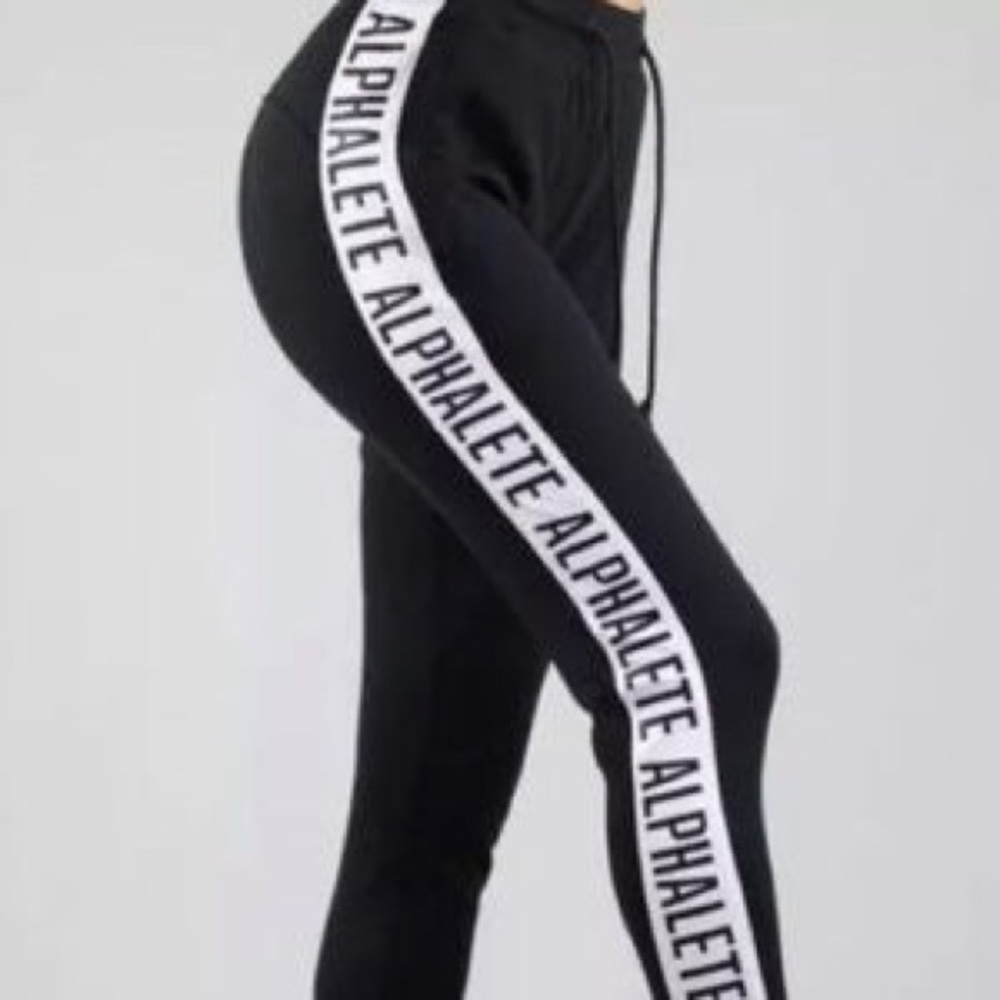 ❌ SOLD ❌ 2018 Joggers